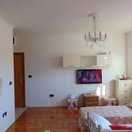 Апартаменти Augusta