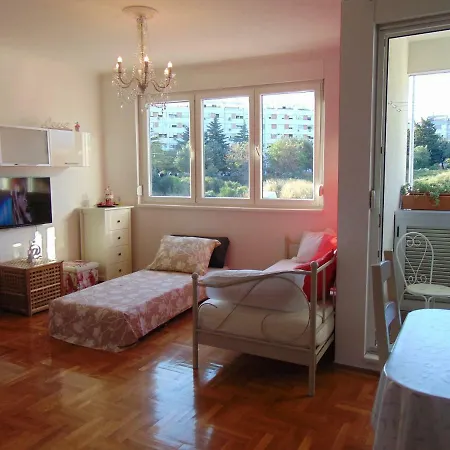 Augusta Апартаменти Задар